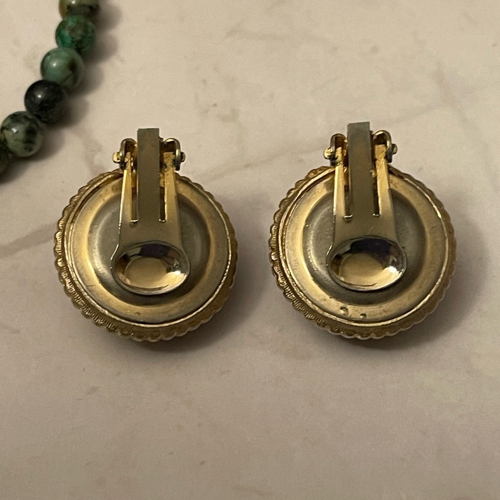 Vintage Gold and Pearl Accent Clip Earrings - Picture 8 of 10